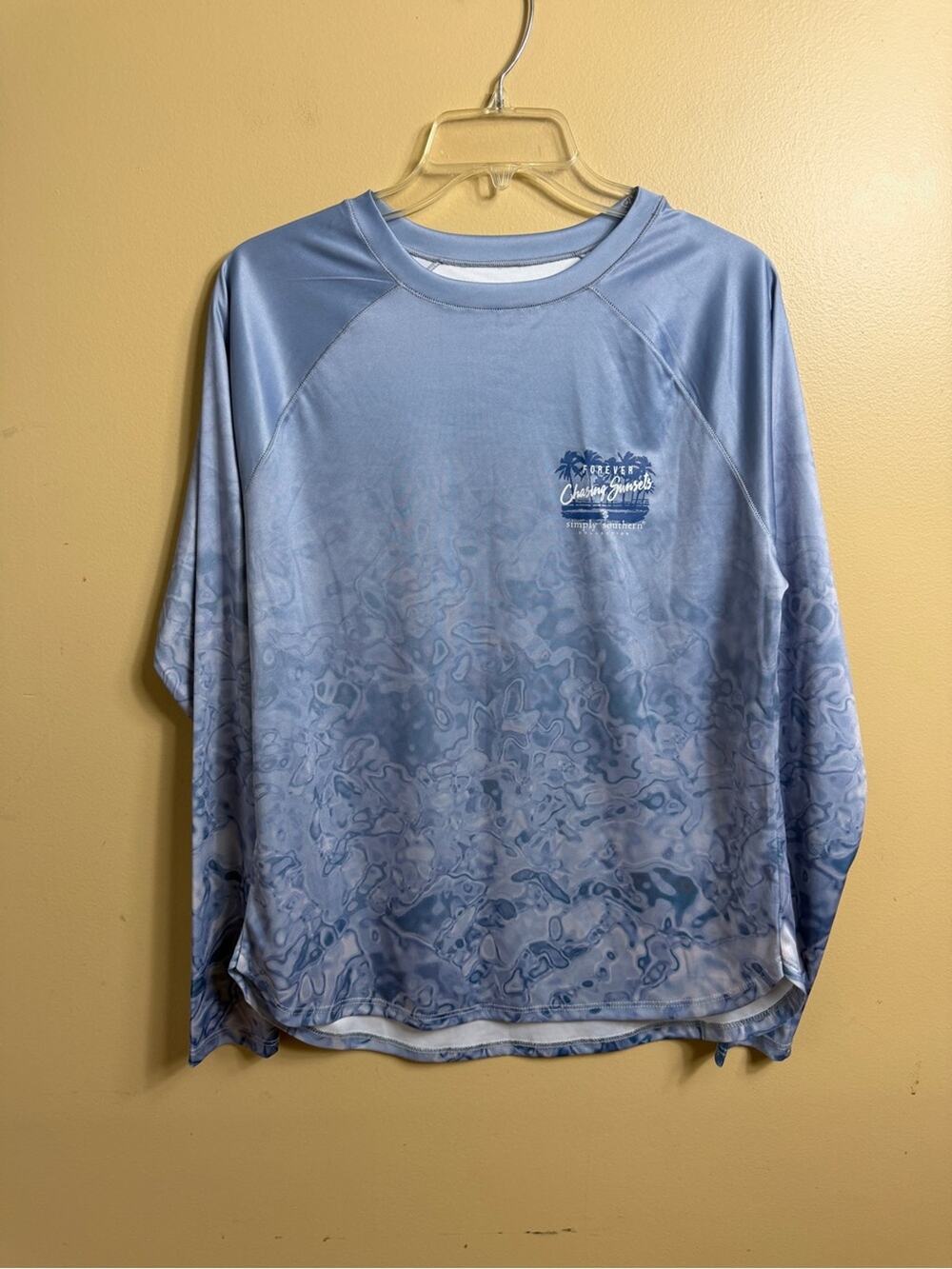 Simply Southern Performance Long Sleeve Shirt Size M Blue Water Pattern